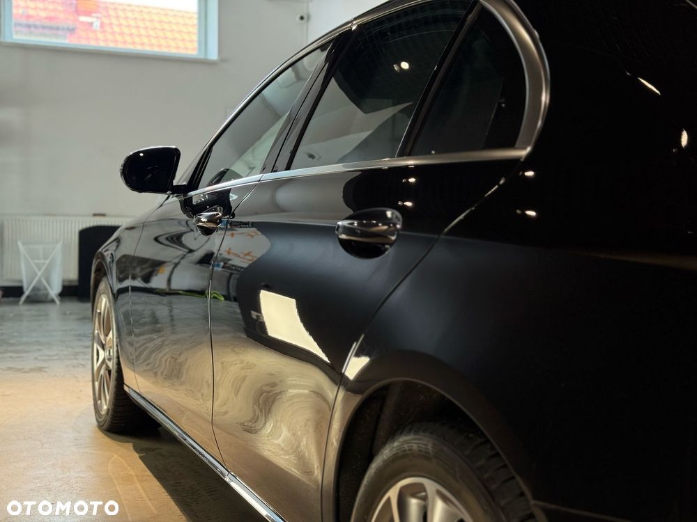 Mercedes-Benz Klasa E 400 4-Matic 9G-TRONIC - 17