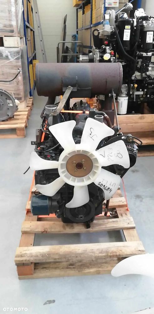 SILNIK KUBOTA V2203 - CL1305 35.9 kW 14552 netto - 2