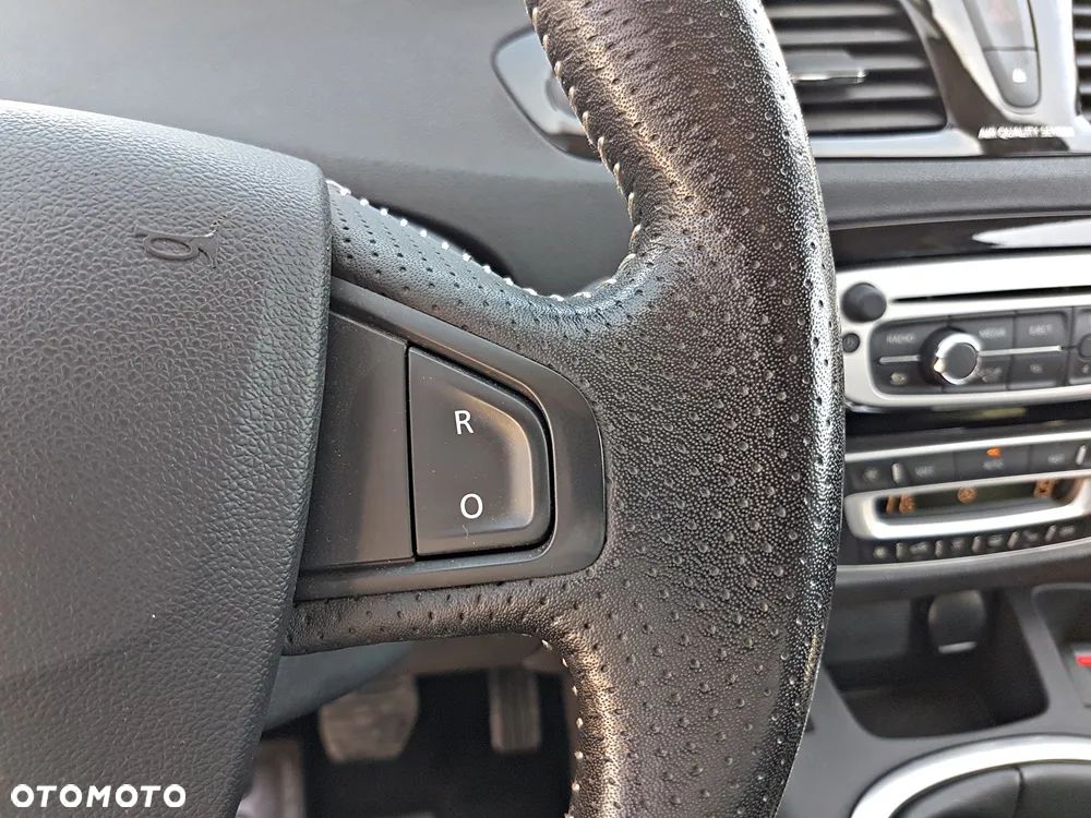 Renault Scenic ENERGY TCe 115 S&S Bose Edition - 22