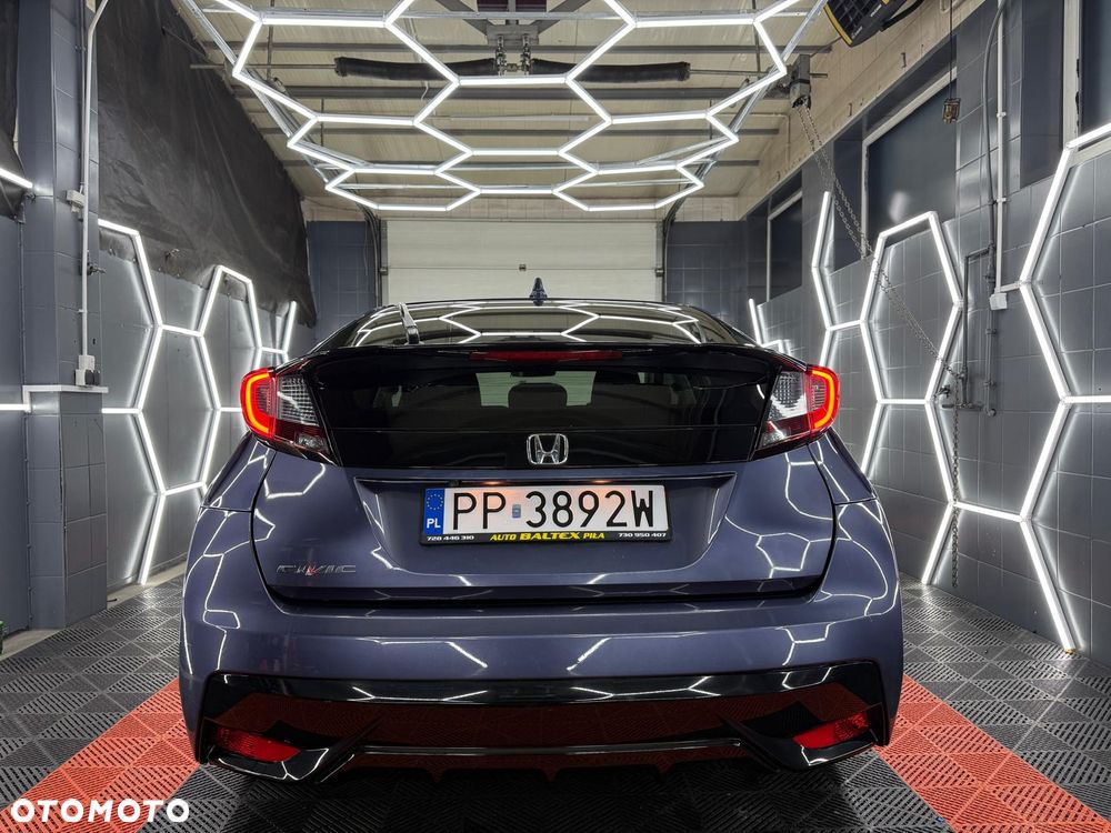 Honda Civic 1.8 i-VTEC Sport Black Edition - 8