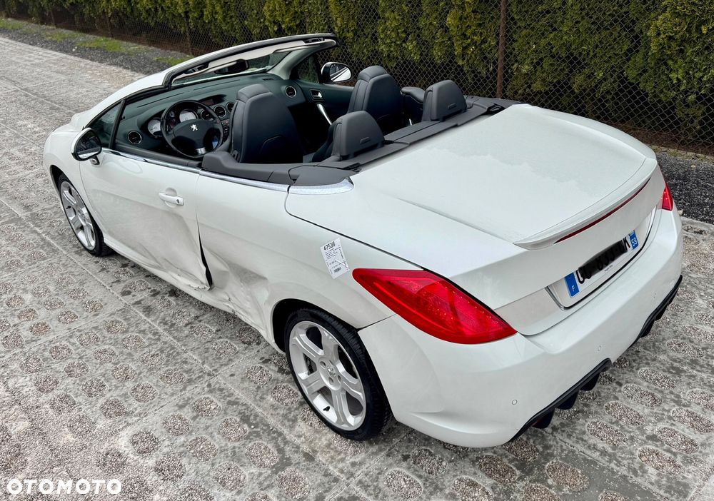 Peugeot 308 HDi FAP 150 Business Line Niveau 2 - 3