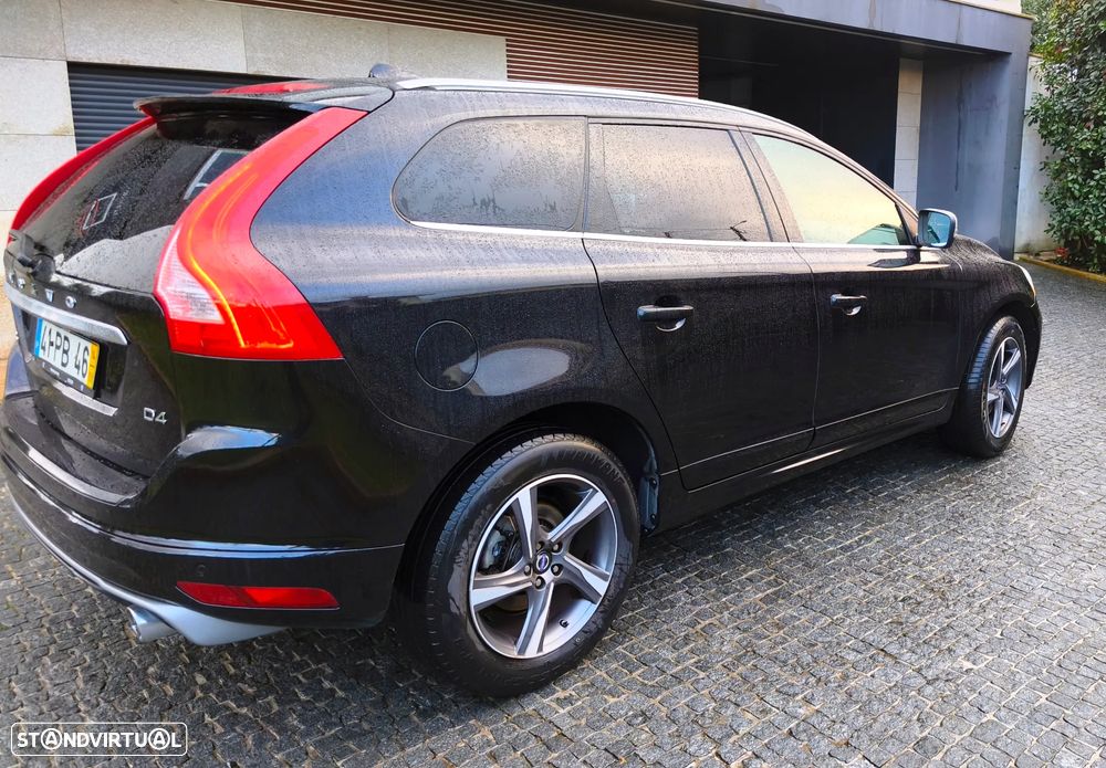 Volvo XC 60 2.0 D4 R-Design Summum - 5