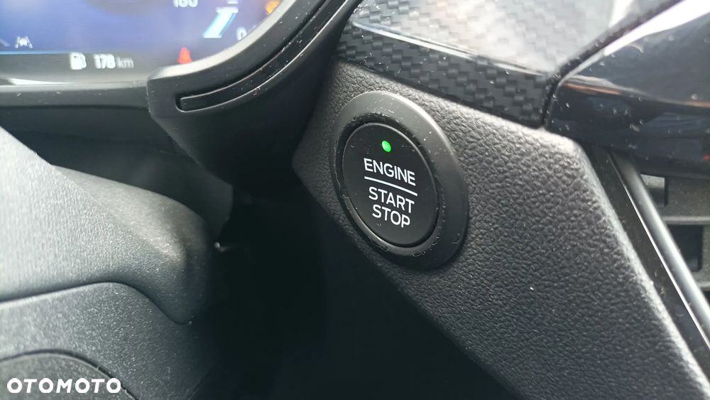 Ford Kuga 2.5 FHEV FWD ST-Line - 25