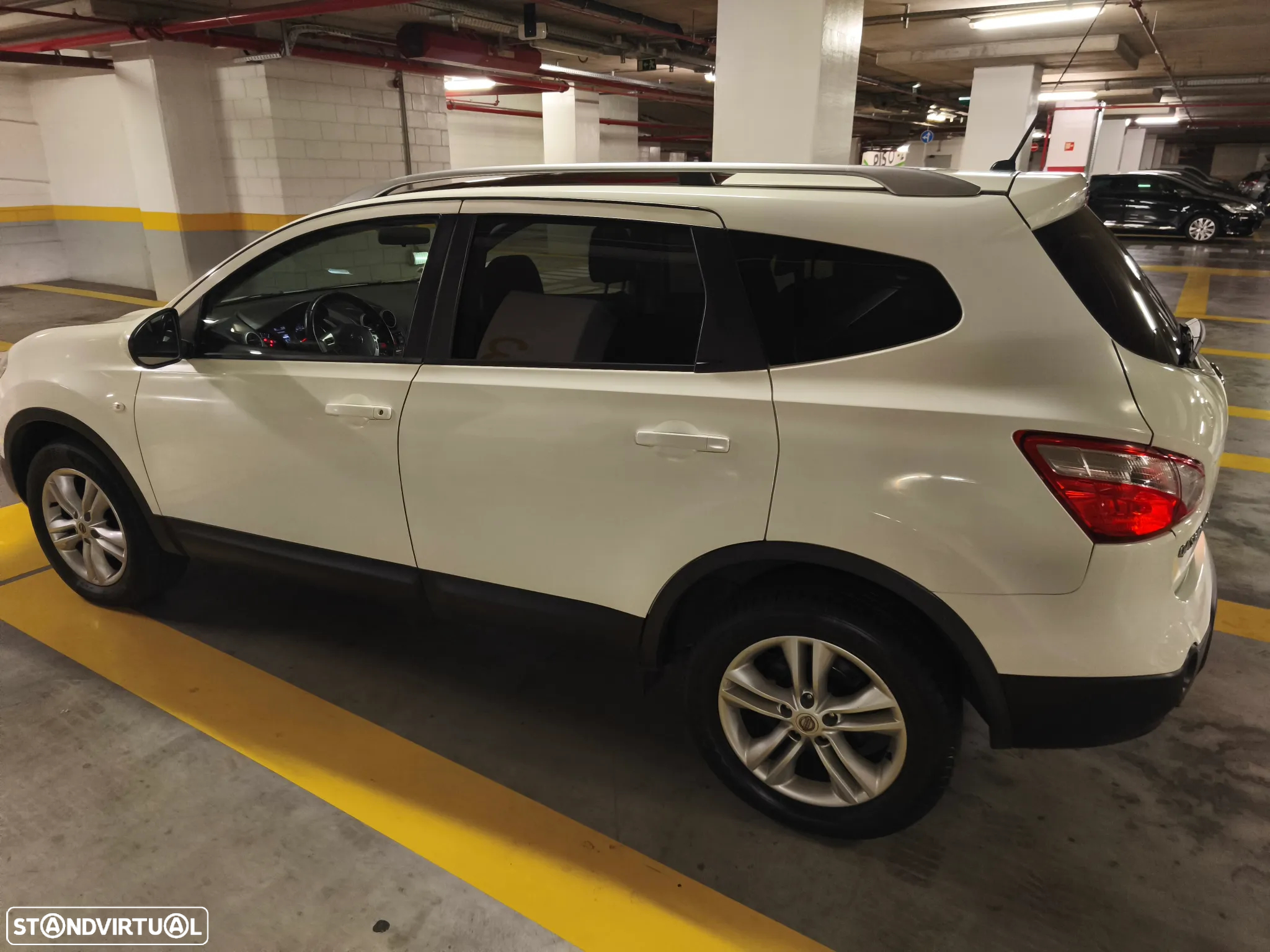 Nissan Qashqai +2 1.5 dCi Tekna Premium 17 - 28