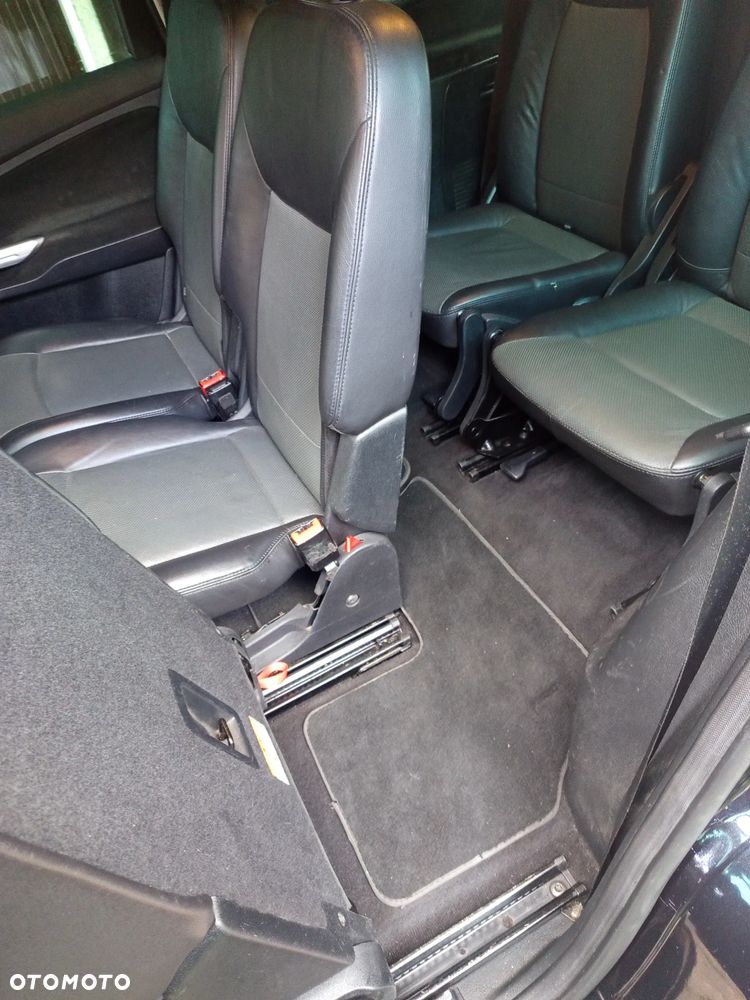Ford Galaxy 2.0 TDCi Ghia - 14