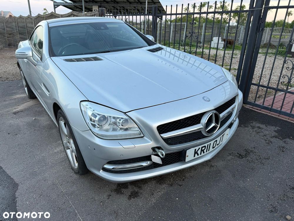Mercedes-Benz SLK 200 (BlueEFFICIENCY) - 3