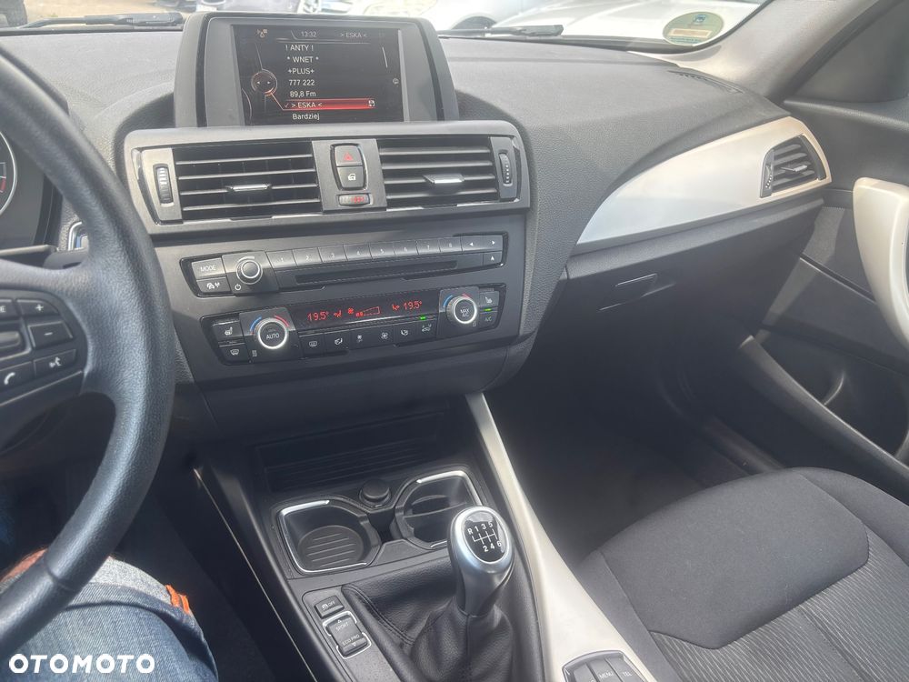 BMW Seria 1 116i Sport Line - 12