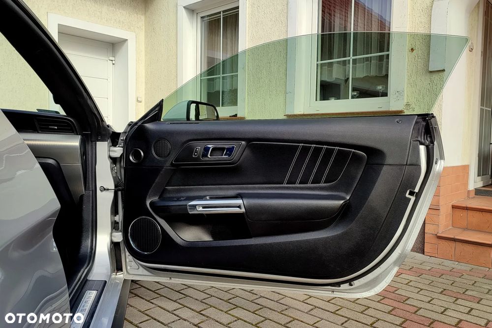 Ford Mustang 2.3 Eco Boost - 25
