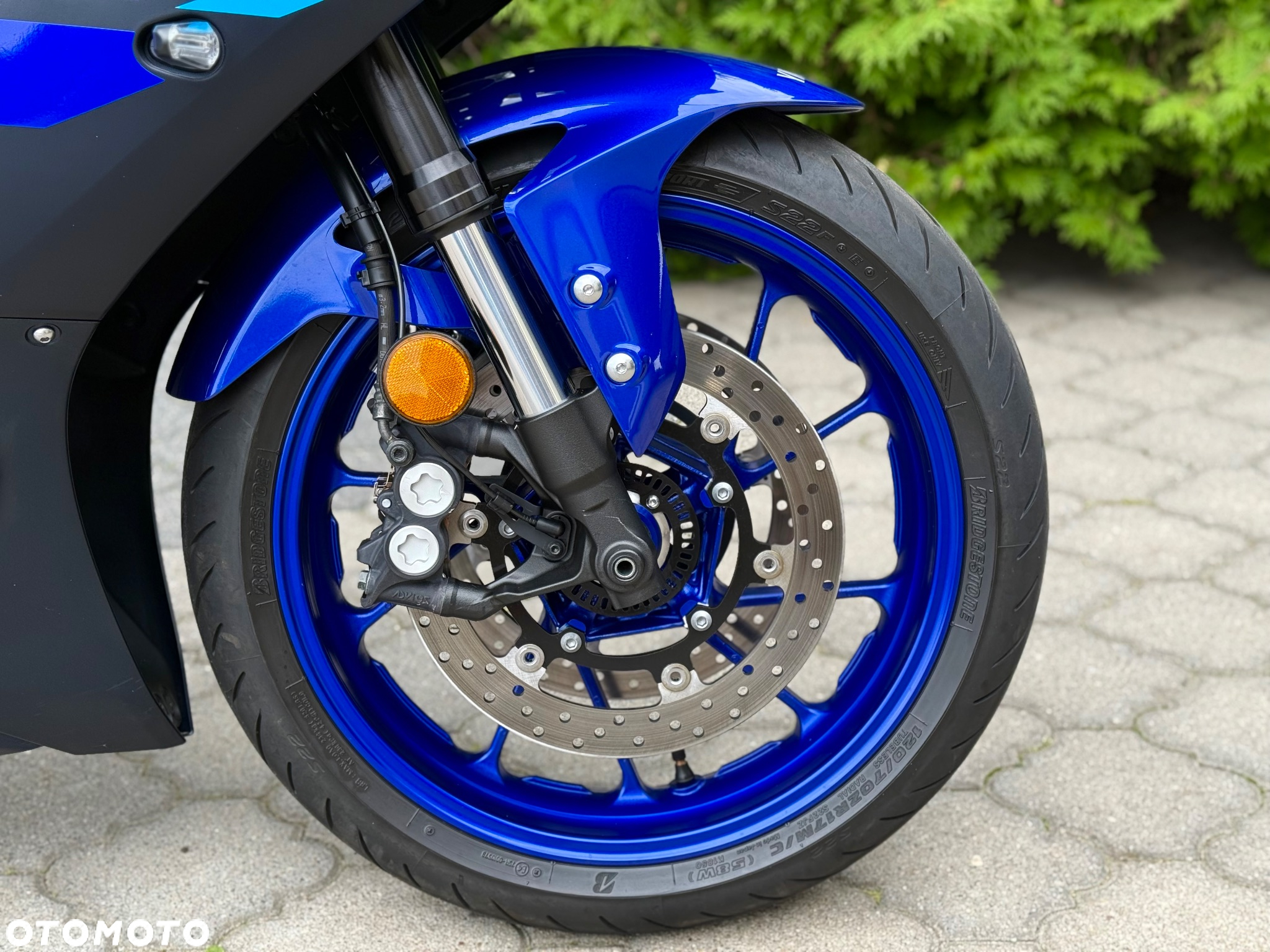 Yamaha R7 - 11