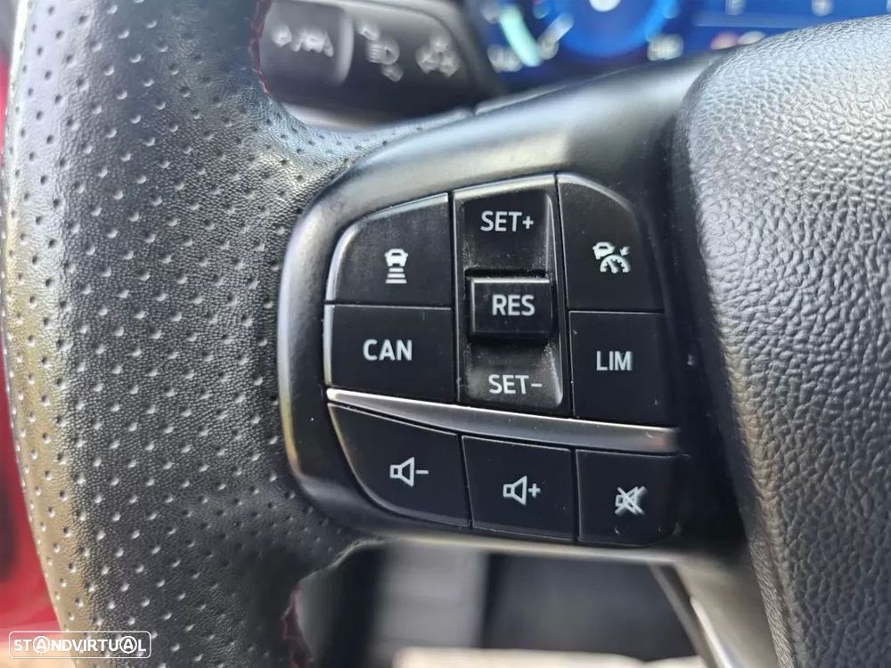 Ford Focus 1.0 EcoBoost MHEV ST-Line - 31