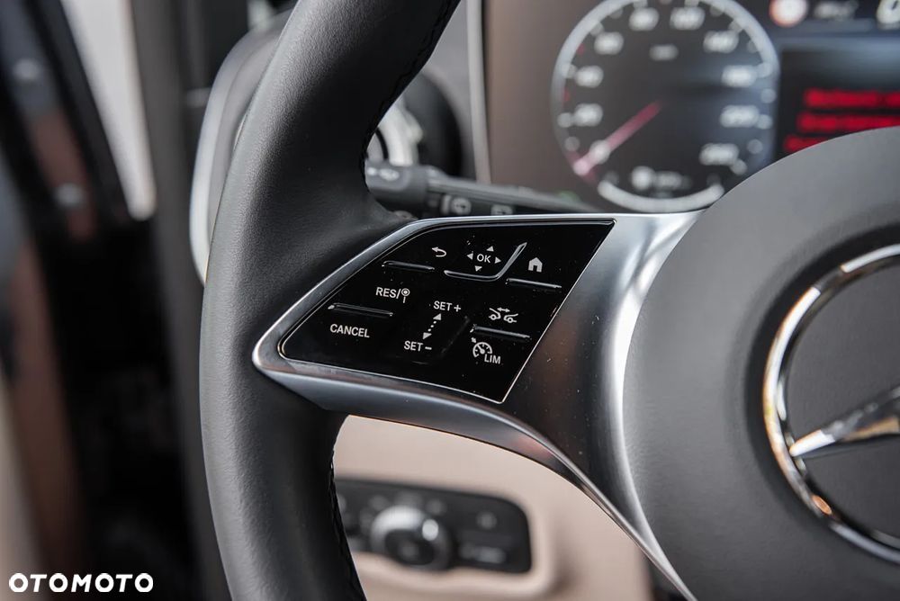 Mercedes-Benz Klasa V 300 d 4-Matic Avantgarde 9G-Tronic (ekstra d³) - 22
