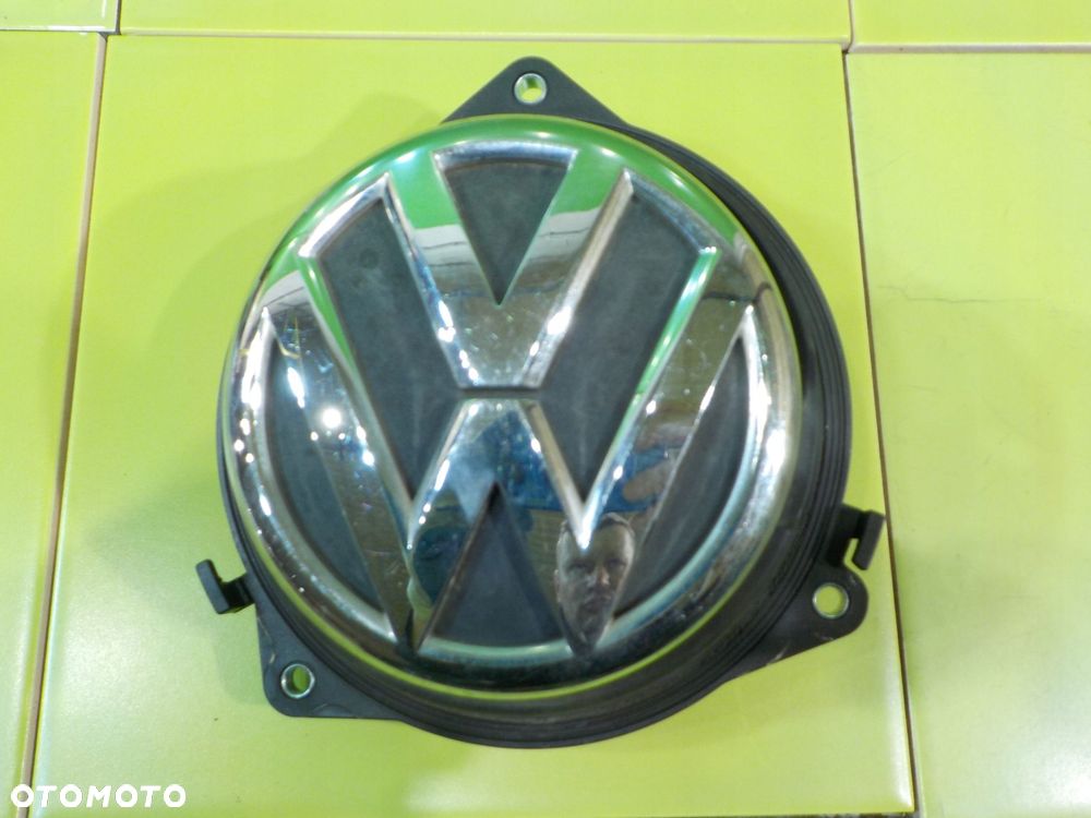 VW GOLF VI 08-12 5D klamka emblemat klapy tyl 3C5827469E - 1