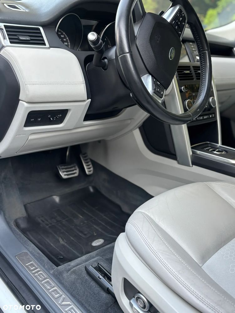 Land Rover Discovery Sport TD4 HSE Luxury - 13