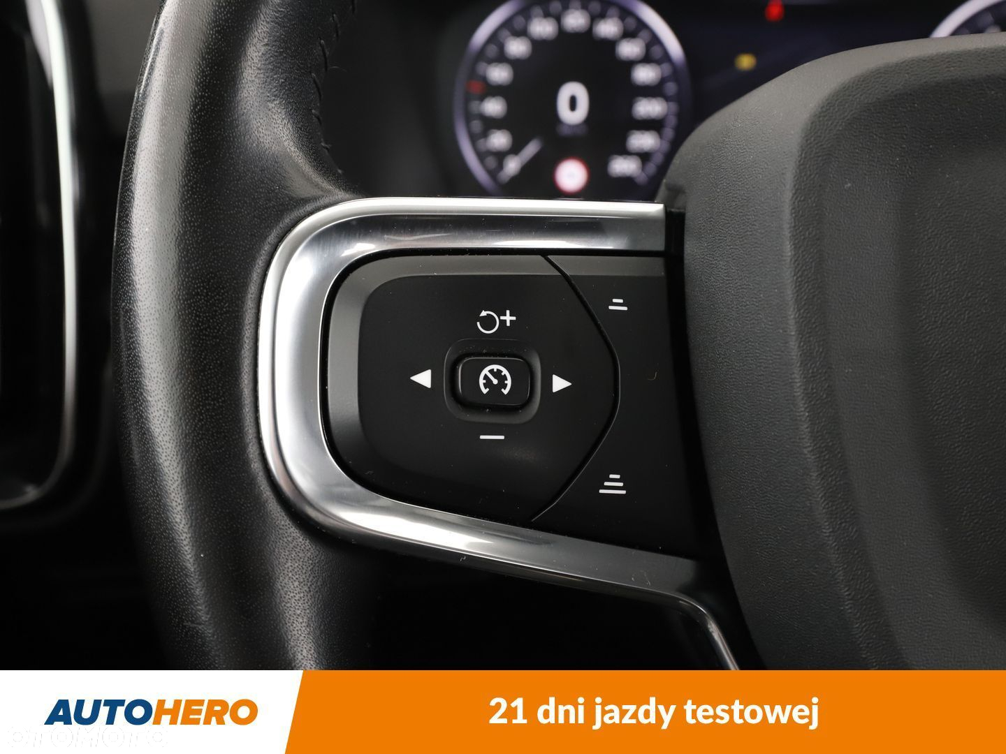 Volvo XC 40 - 30