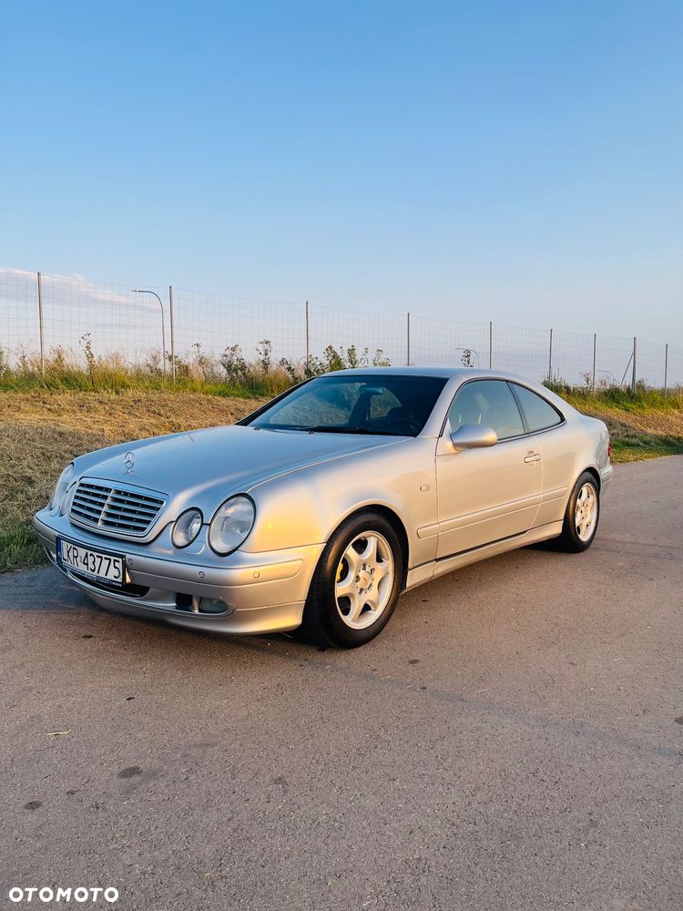 Mercedes-Benz CLK - 1