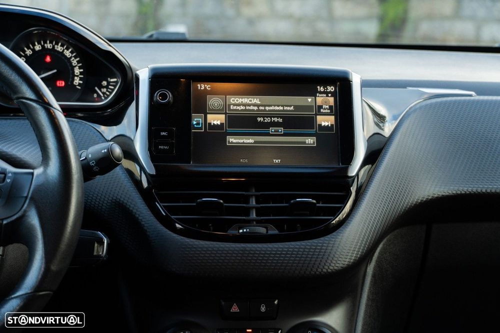 Peugeot 2008 1.6 BlueHDi Style - 10