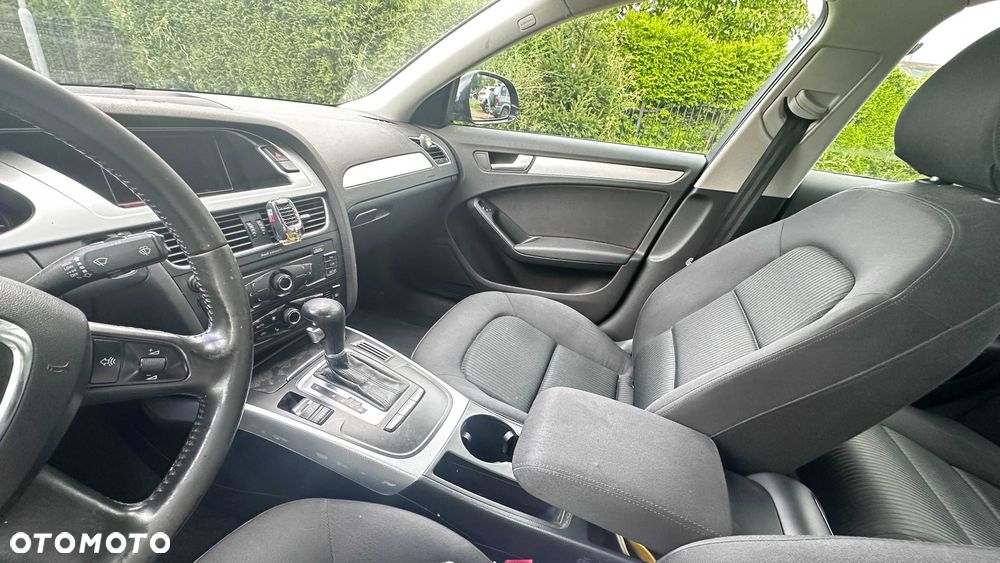 Audi A4 Limousine - 5