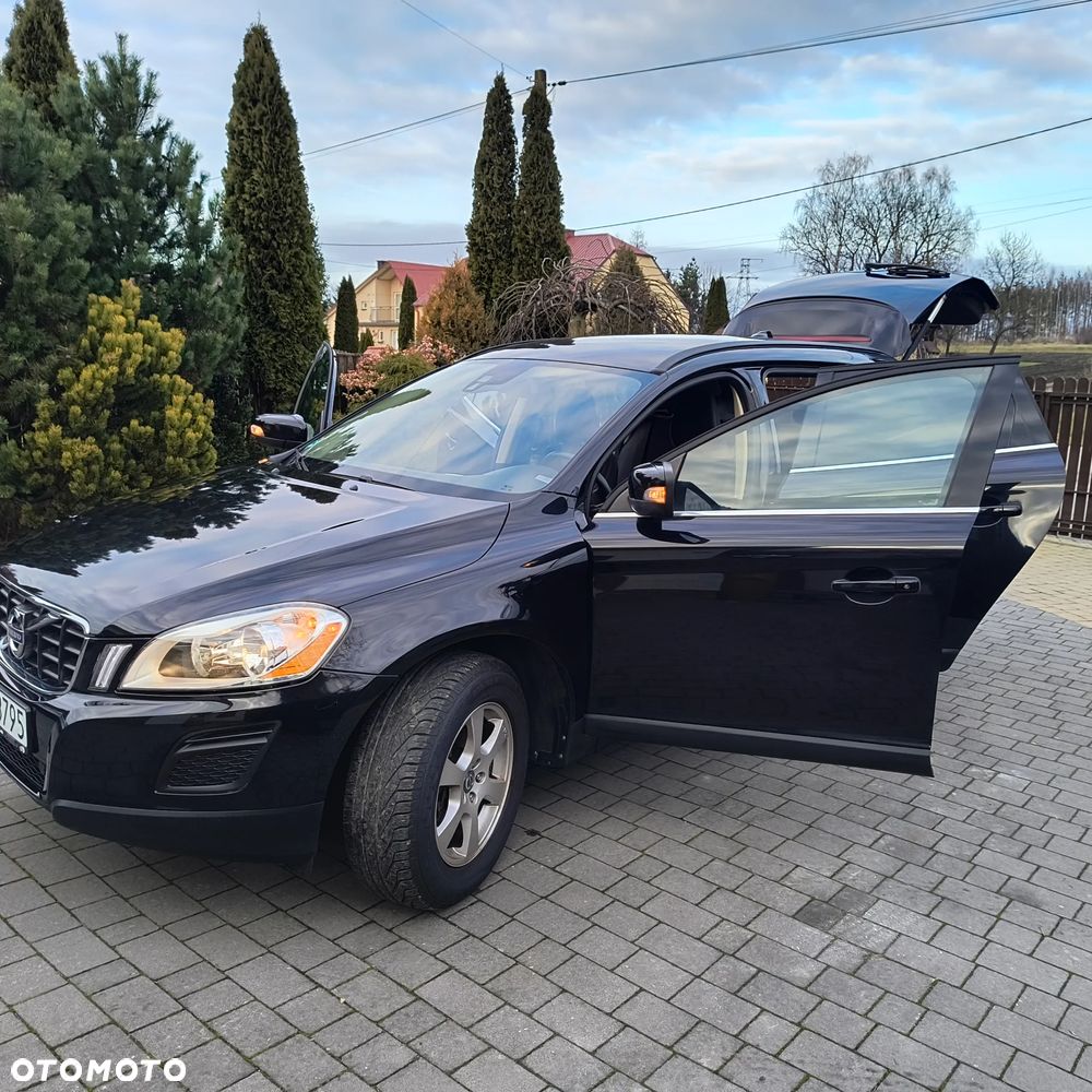 Volvo XC 60 DRIVe R Design - 30