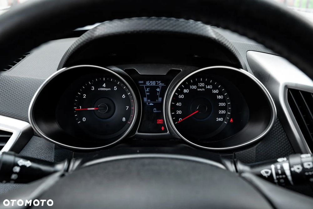 Hyundai Veloster 1.6 GDI Style - 18