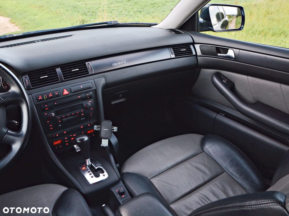 Audi A6 Allroad - 33