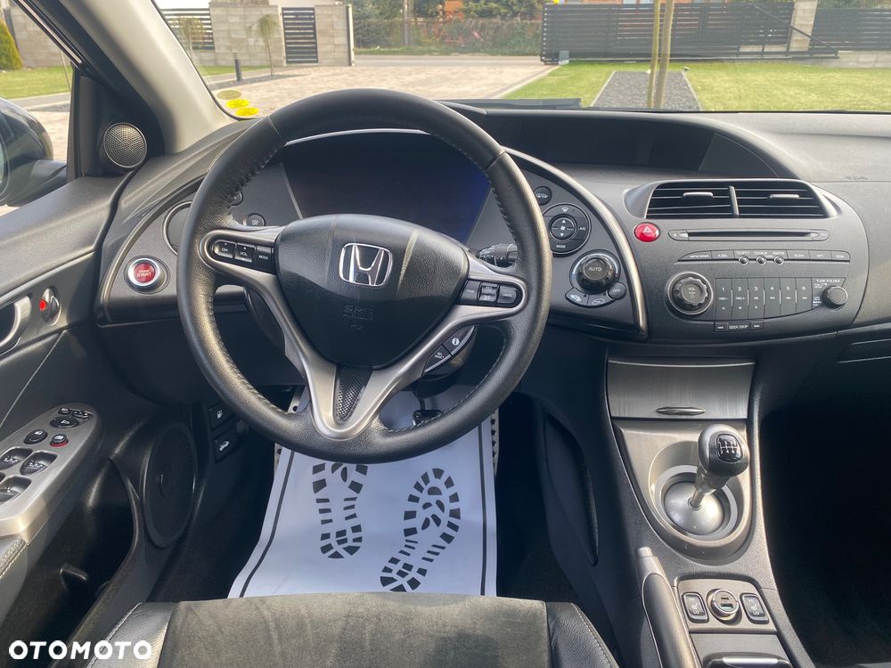 Honda Civic 1.8 Executive - 8