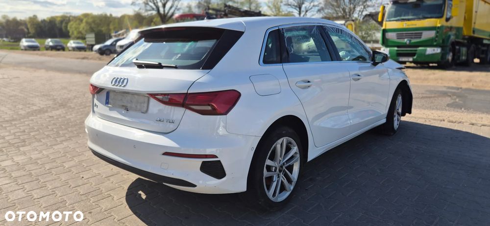 Audi A3 Sportback 30 TDI Advanced S tronic - 11
