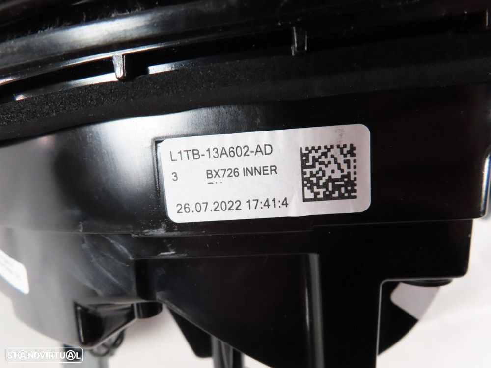 Farolim da mala Direito Seminovo/ Original FORD PUMA (CF7) L1TB-13A602 - 4