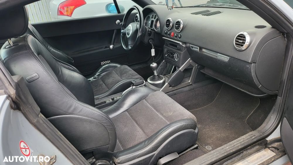 Audi TT 1.8 T quattro - 8