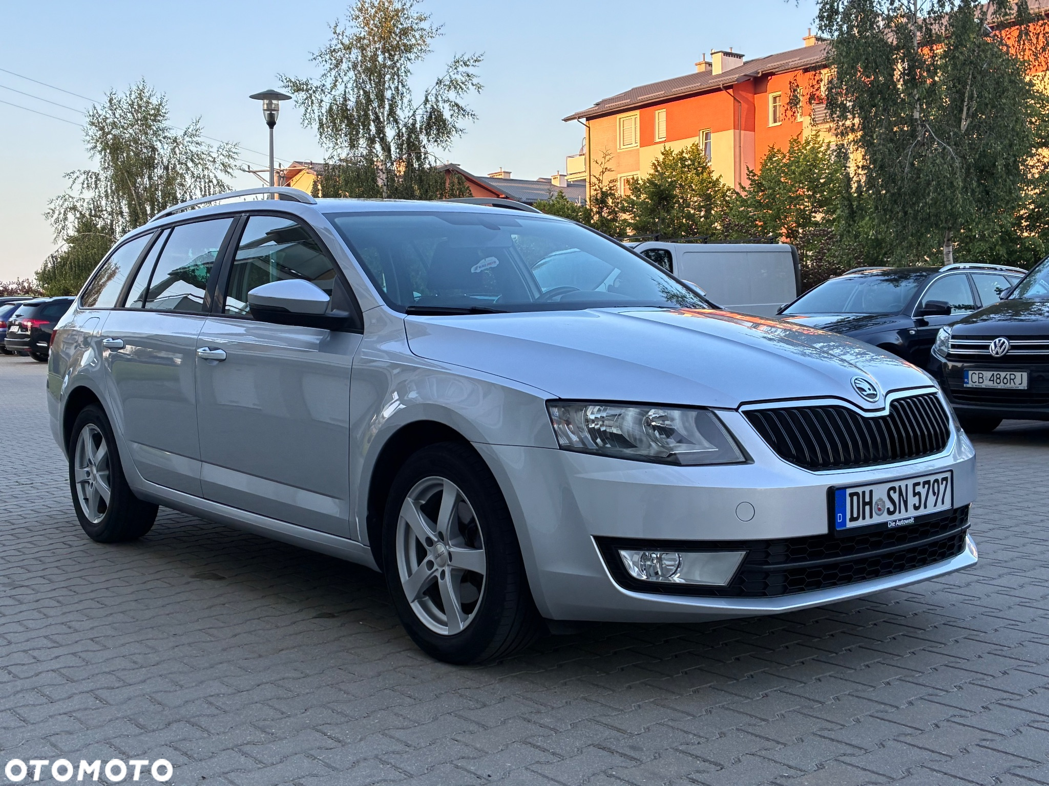 Skoda Octavia 1.6 TDI Ambiente DSG - 16