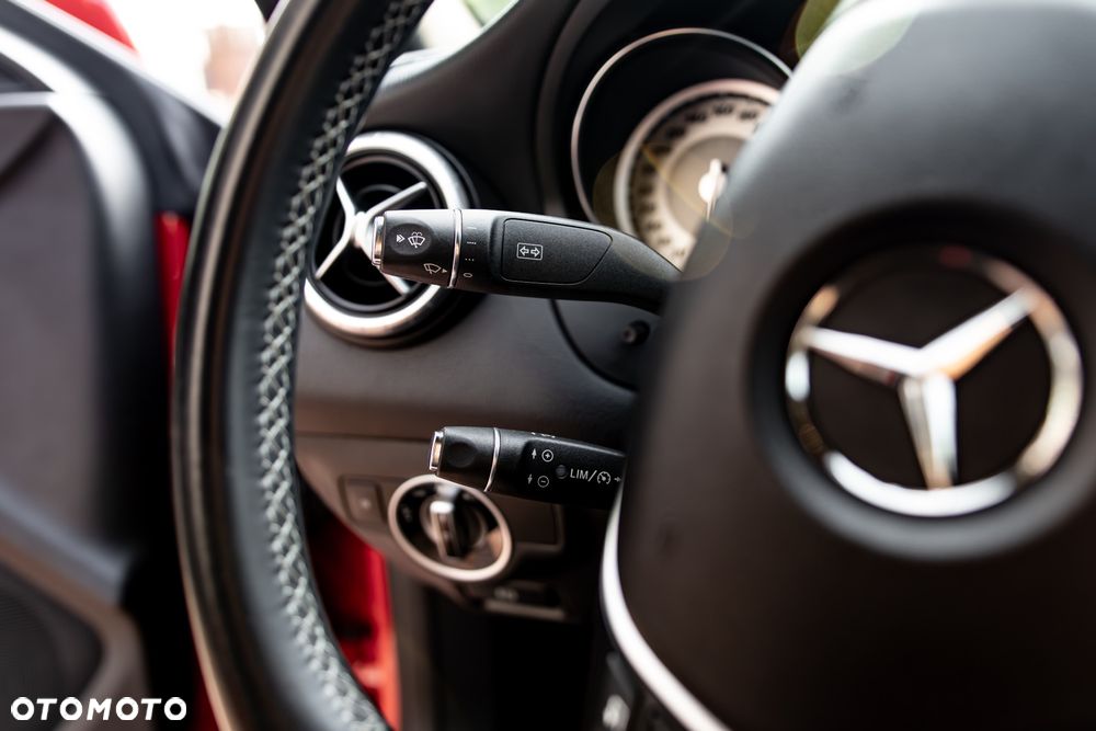 Mercedes-Benz CLA - 10
