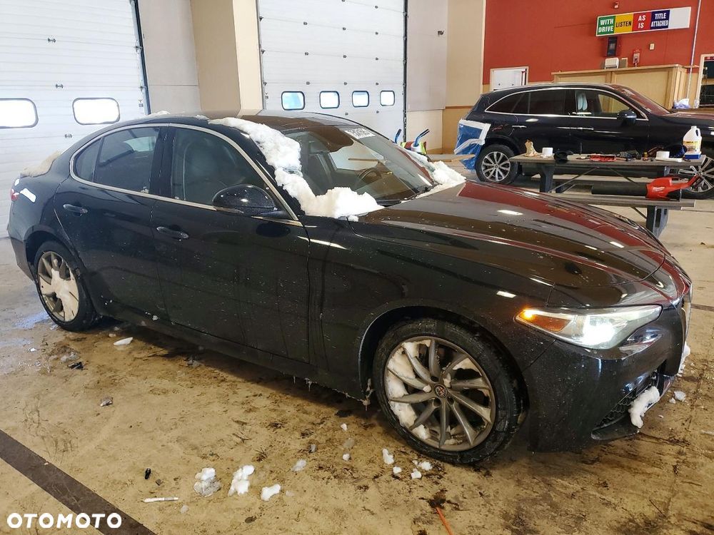 Alfa Romeo Giulia - 11