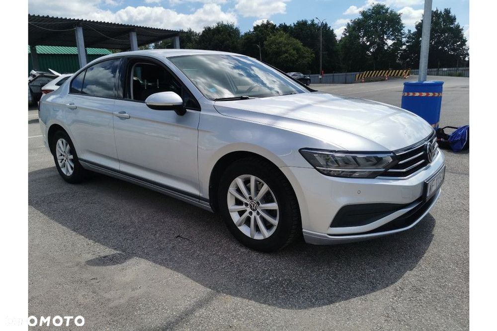 Volkswagen Passat 2.0 TDI EVO Essence - 3