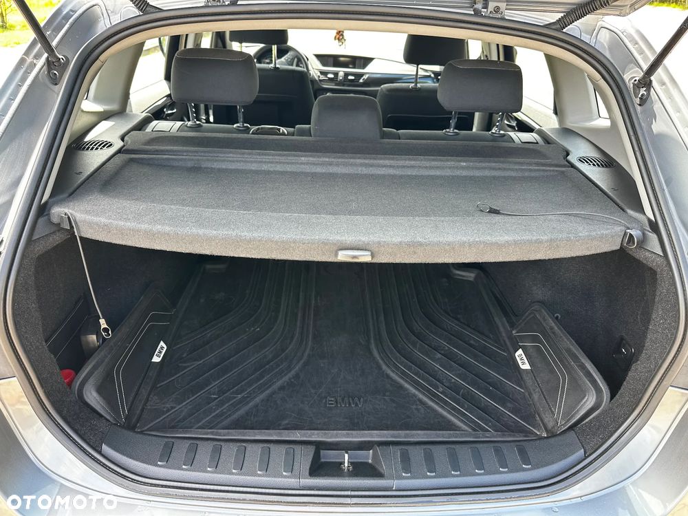 BMW X1 xDrive18d - 10