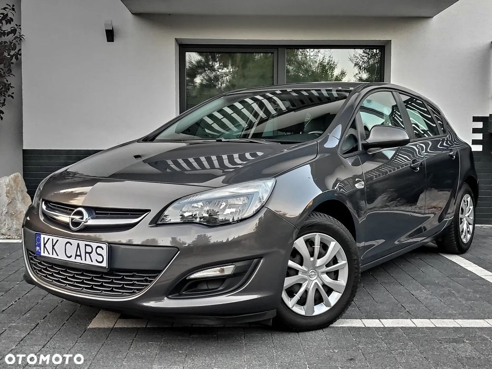 Opel Astra 1.4 T Essentia - 1