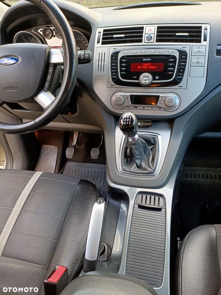 Ford Kuga 2.0 TDCi Titanium - 12
