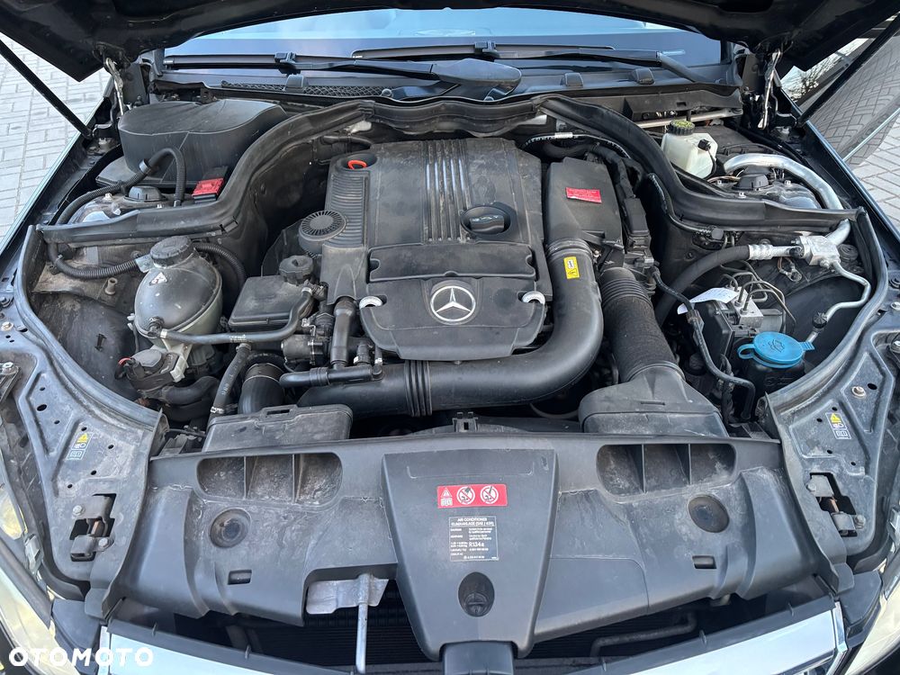 Mercedes-Benz Klasa E 250 CGI BlueEFFICIENCY Automatik Avantgarde - 16