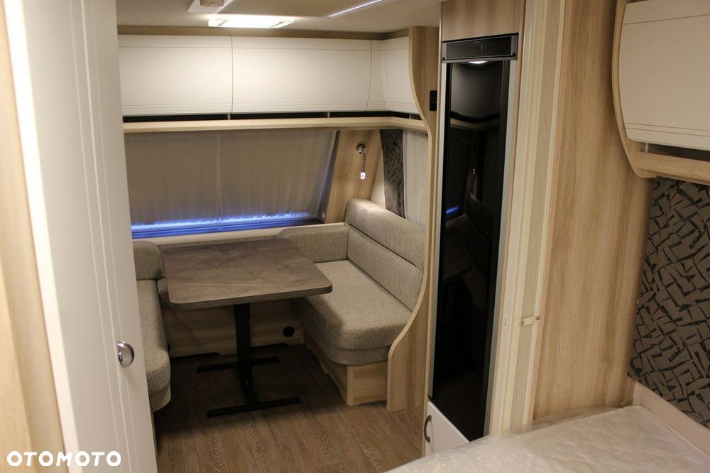 Hobby DE LUXE 495 WFB - 8