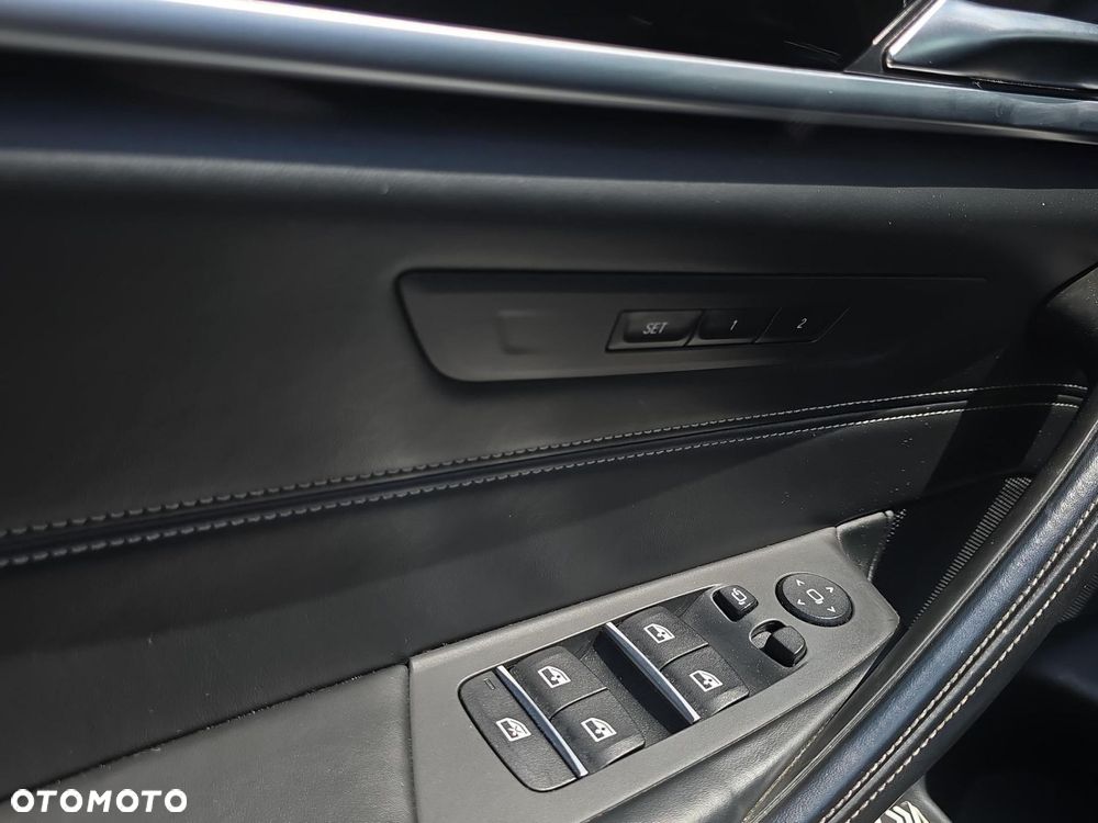 BMW Seria 5 520d - 11