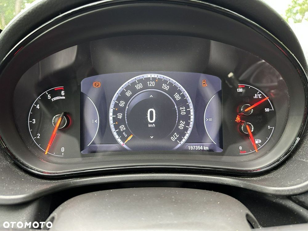 Opel Insignia - 36