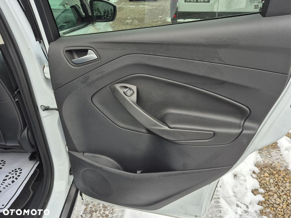 Ford Kuga 2.0 TDCi 2x4 SYNC - 13