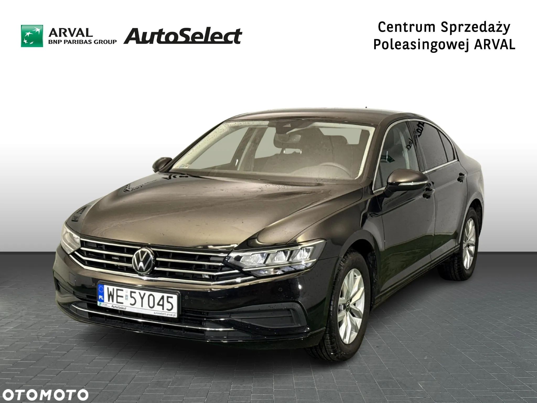 Volkswagen Passat - 1