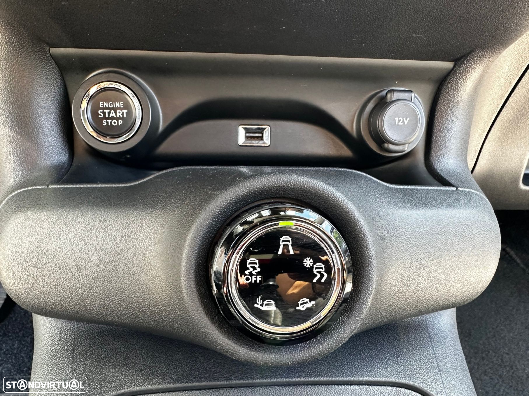 Citroën C4 1.2 PureTech Live - 24
