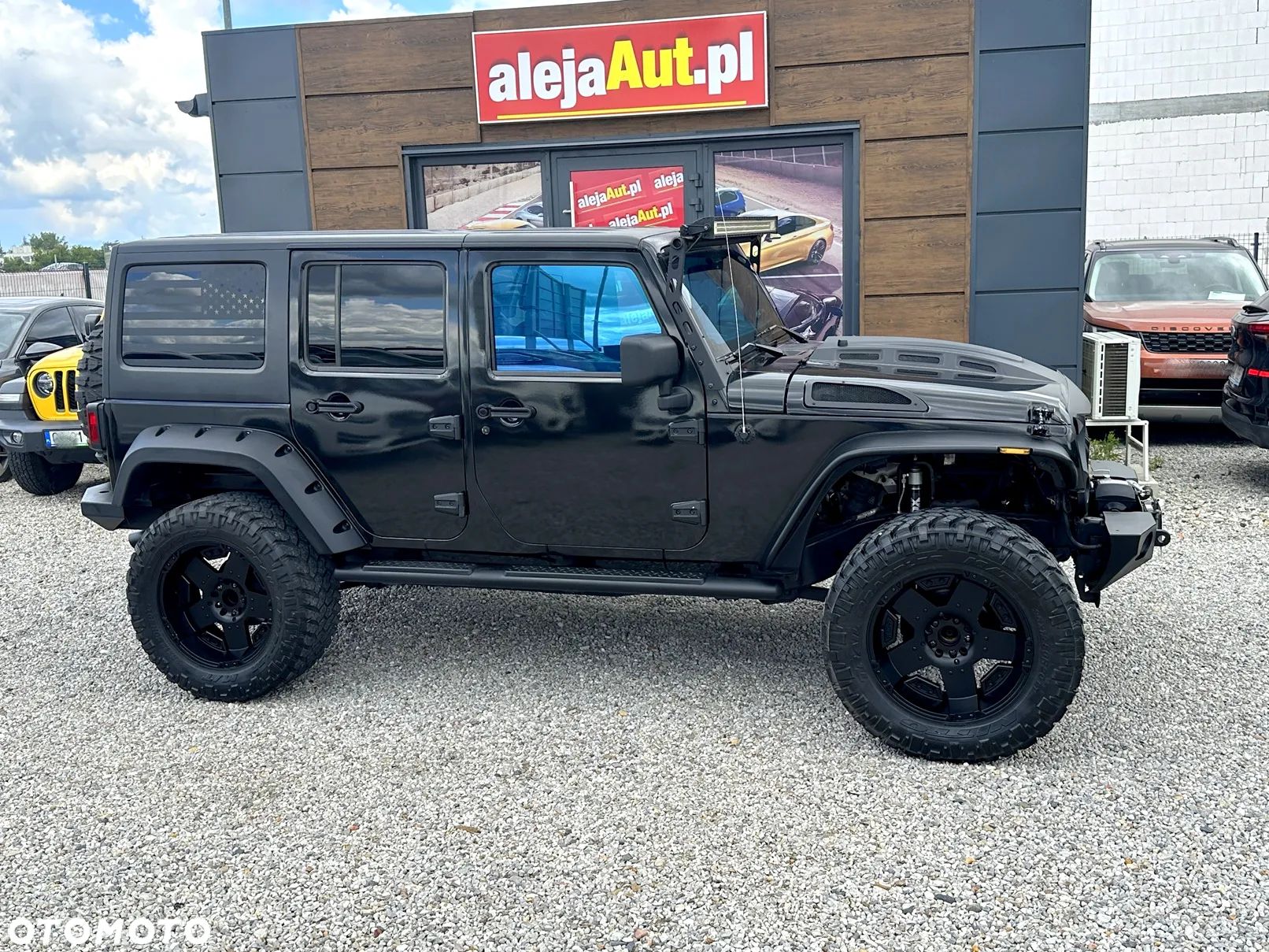 Jeep Wrangler Unlimited 3.8 Sahara - 1