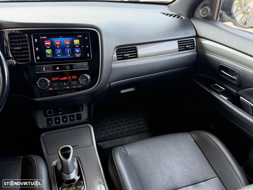 Mitsubishi Outlander 2.0 Instyle Navi - 21