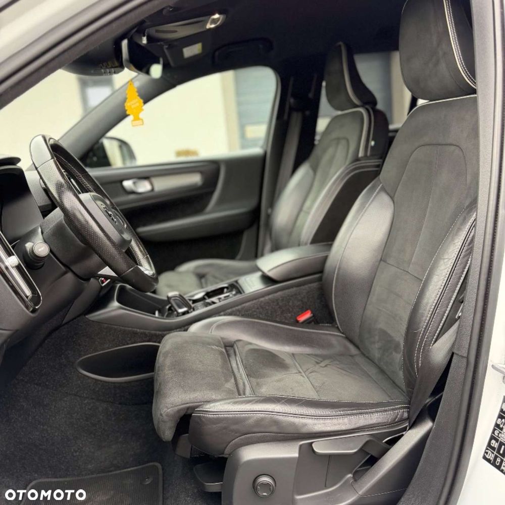 Volvo XC 40 D4 AWD R-Design (Intro Edition) - 20
