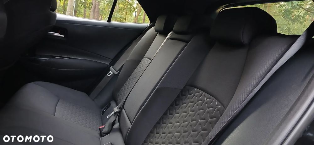 Toyota Corolla 1.8 Hybrid Executive - 26