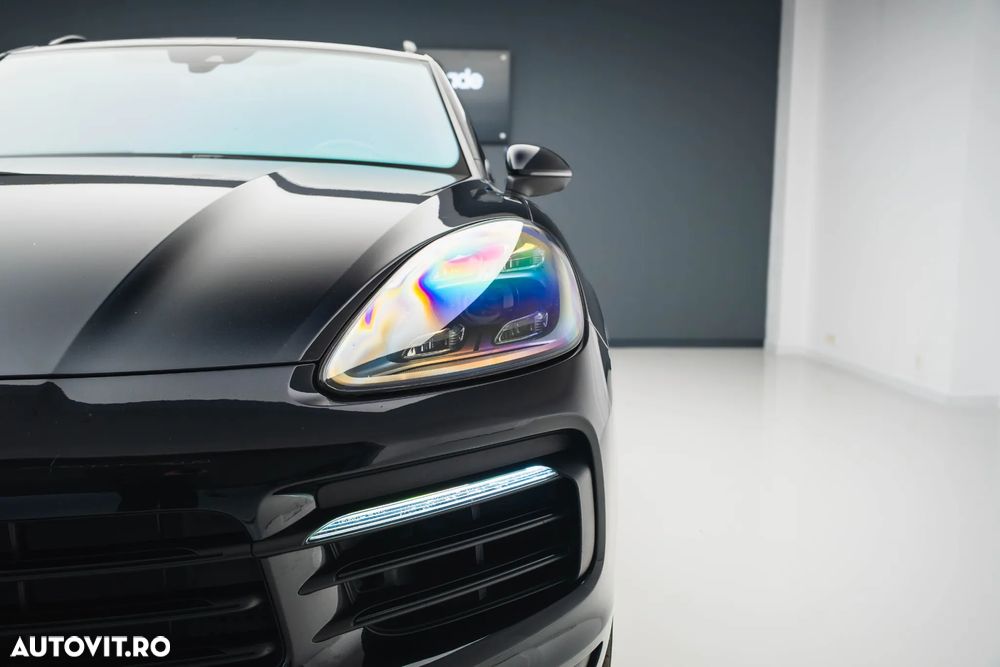 Porsche Cayenne S - 9