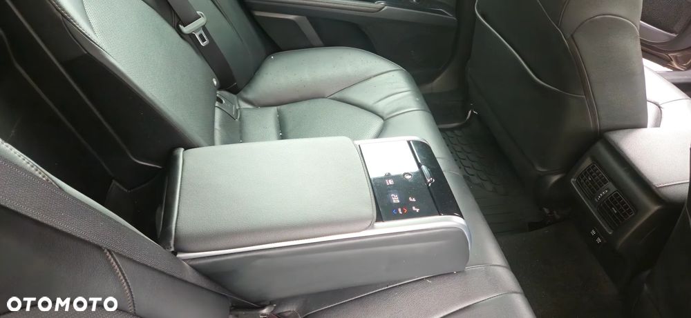 Toyota Camry 2.5 Hybrid Executive CVT - 13