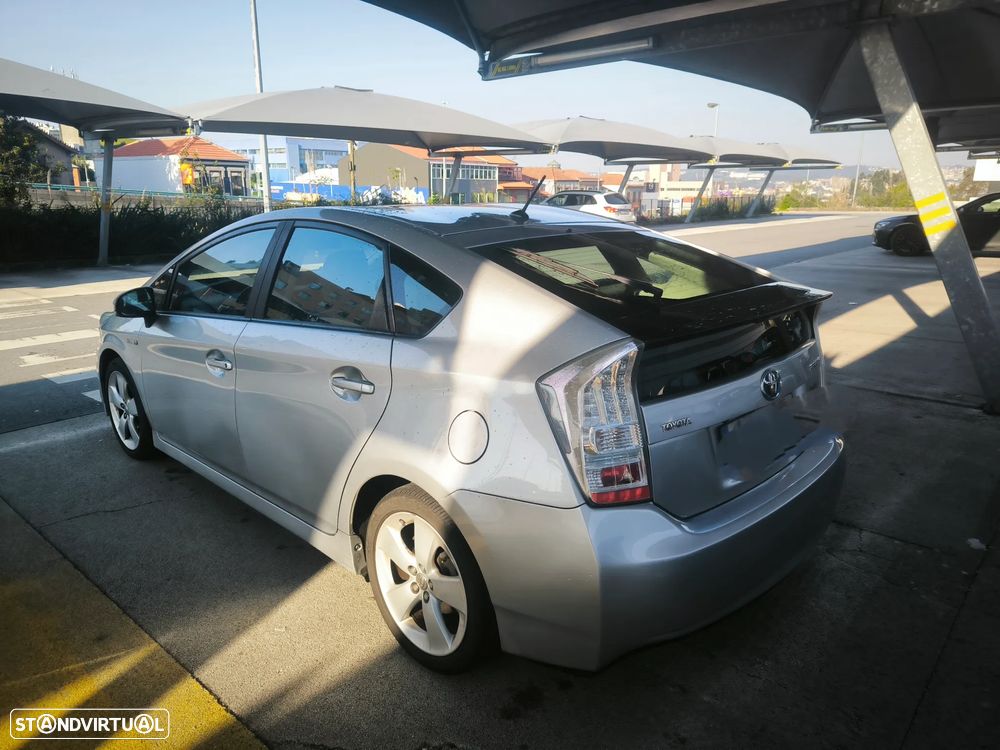 Toyota Prius 1.8 Premium+GPS - 14