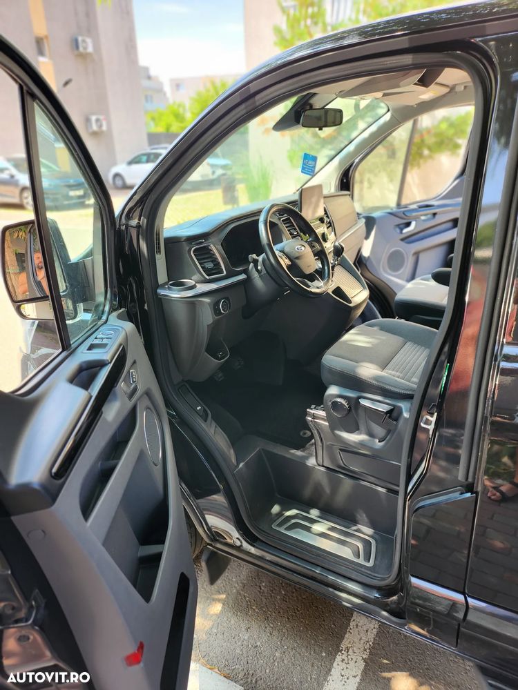 Ford Tourneo Custom - 8